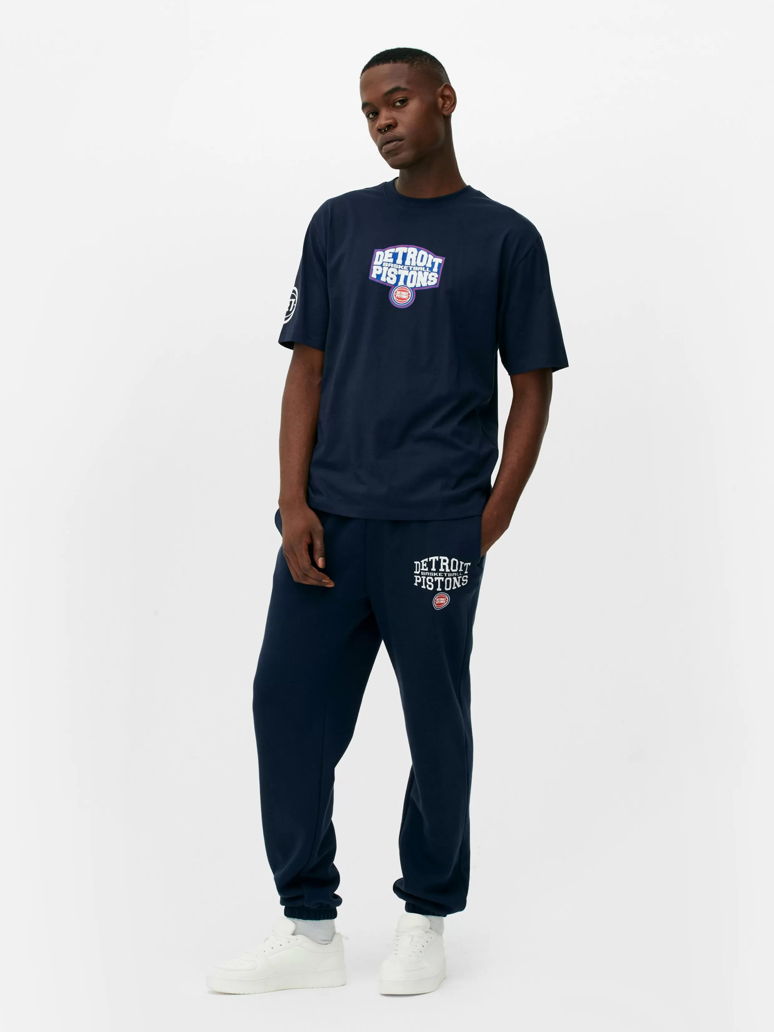 Flash Sale NBA Detroit Pistons T-Shirt Graphic Tees And Sweatshirts | Tops And T-Shirts