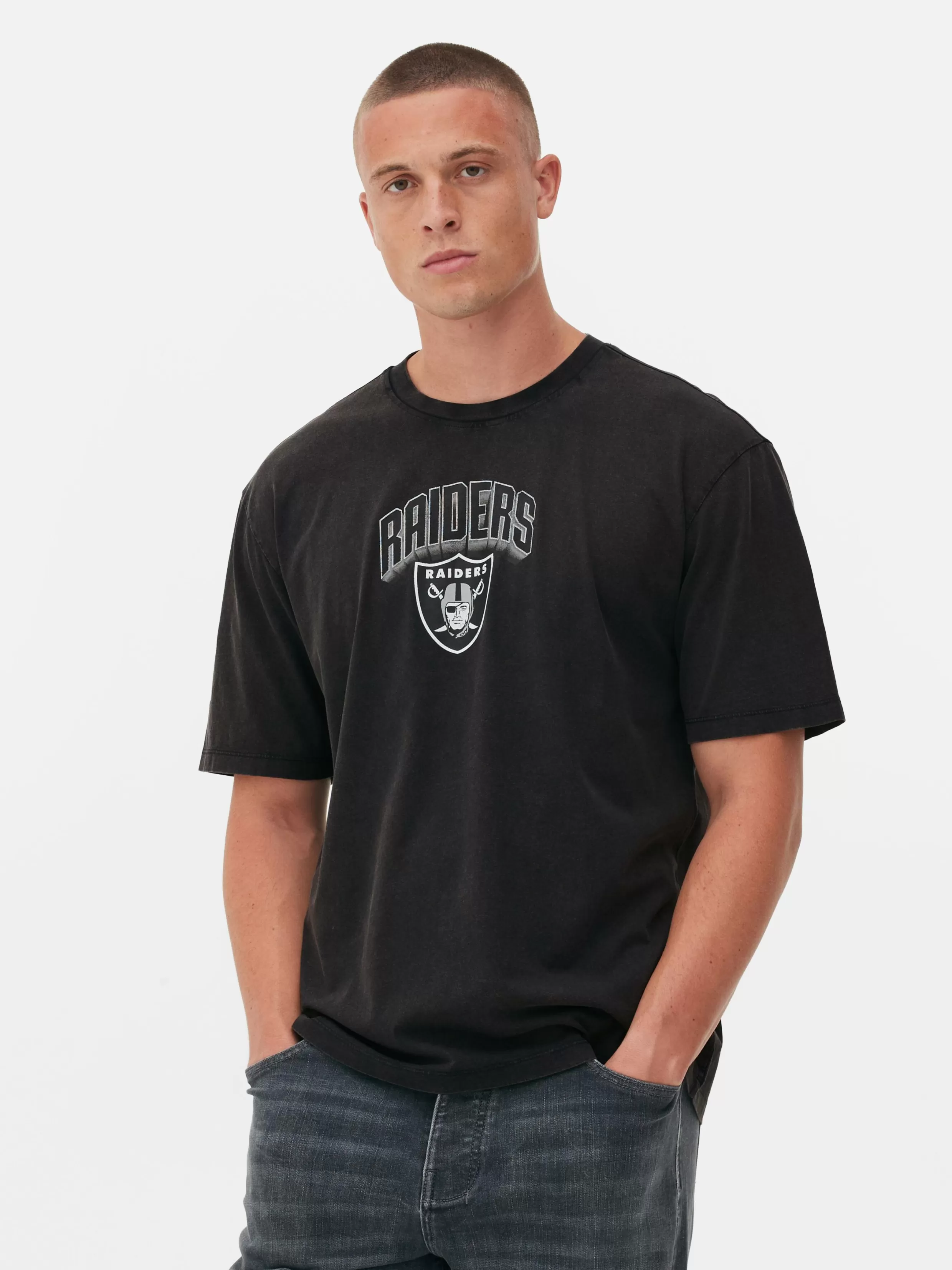 Store NFL Las Vegas Raiders Graphic T-Shirt Graphic Tees And Sweatshirts | Tops And T-Shirts