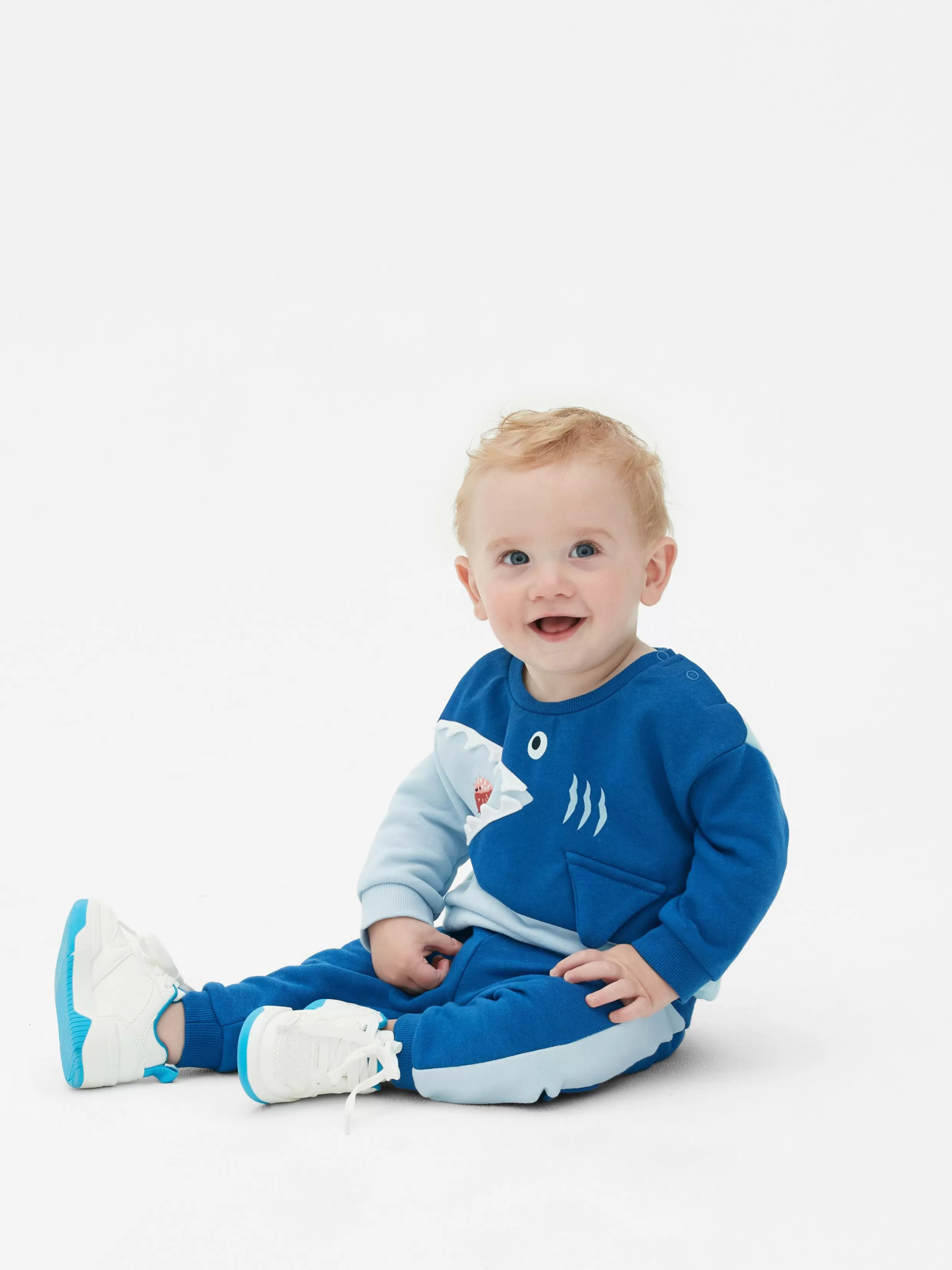 Best Sale Shark Sweatshirt And Joggers Set BOY Sets And Outfits