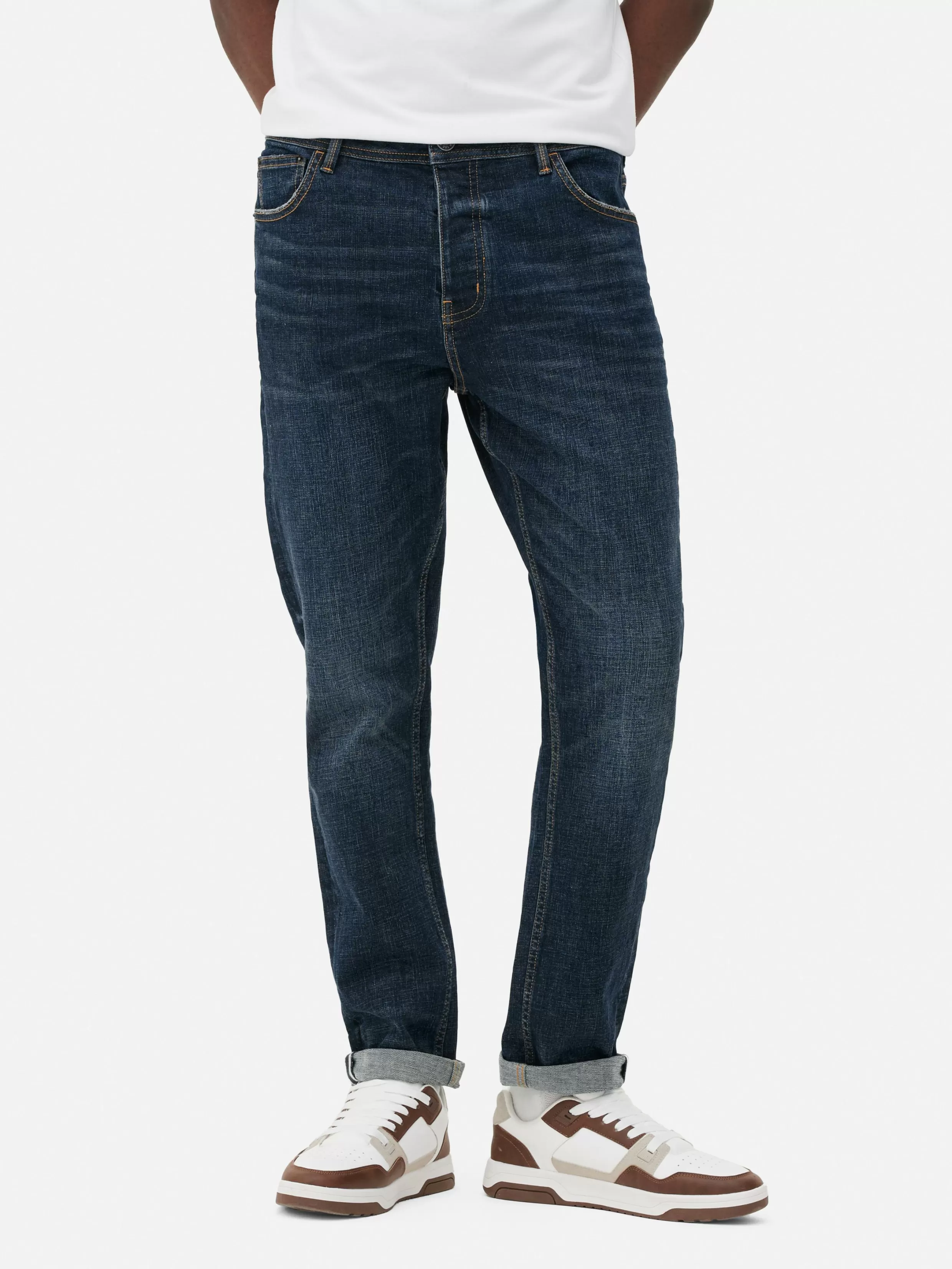 Store The Stronghold Relaxed Tapered Jeans Jeans